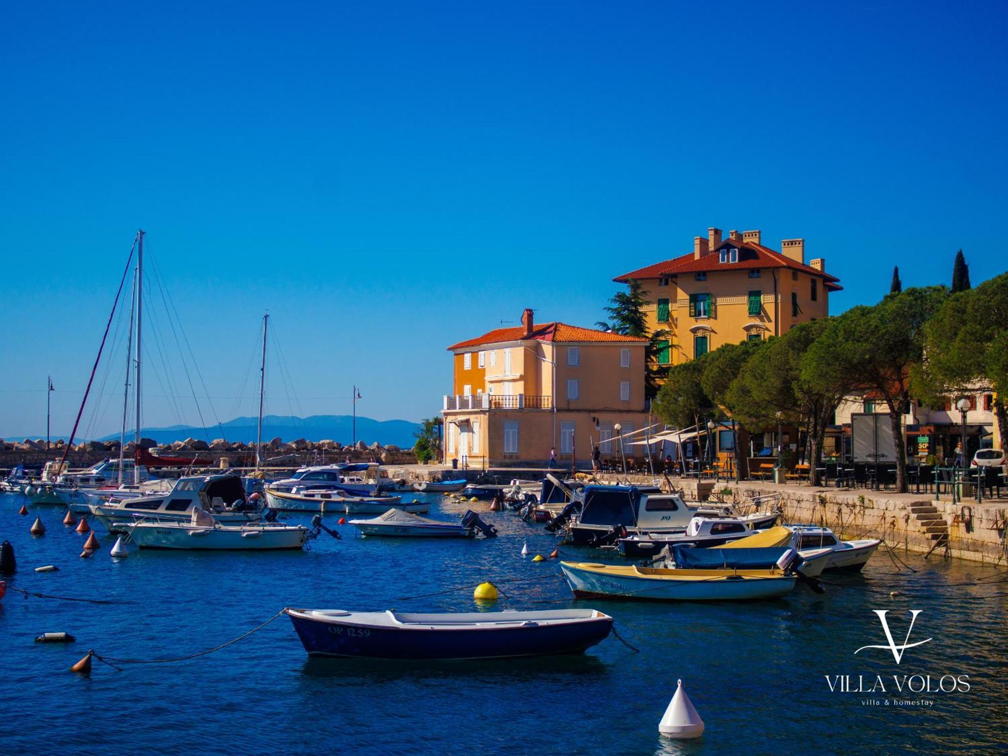 Villa Volos, Pupa With Roof Terrace, And Ela With A View Of The City Опатія Екстер'єр фото