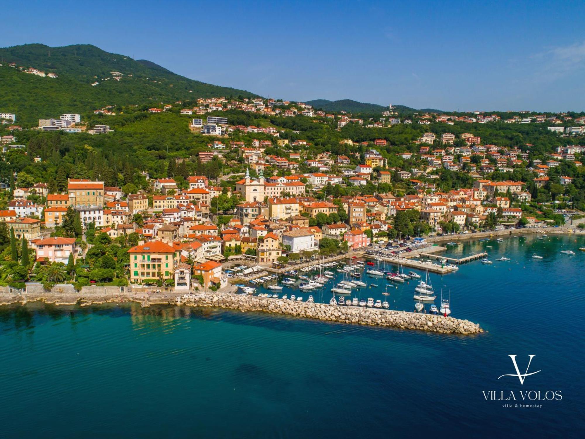 Villa Volos, Pupa With Roof Terrace, And Ela With A View Of The City Опатія Екстер'єр фото